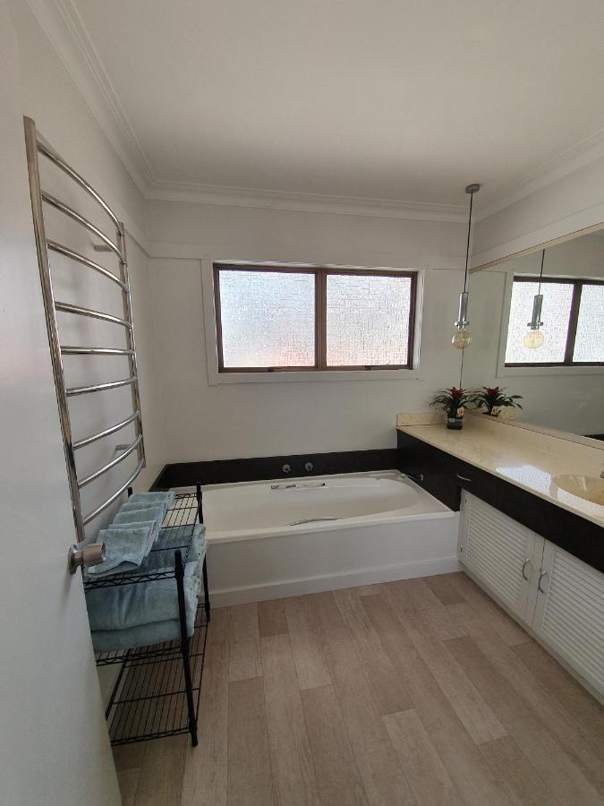 Kerikeri Central House ภายนอก รูปภาพ